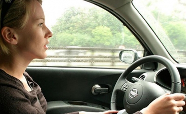 Quatro regras para se sentar corretamente ao volante